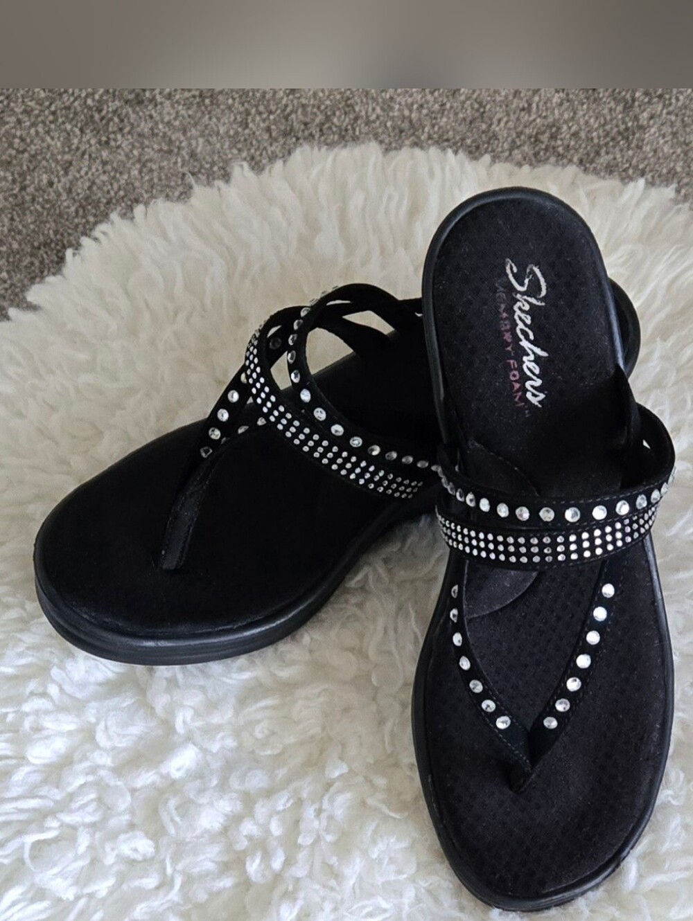 Skechers Black Rhinestone Wedge Thong Sandals - Size 9 - Picture 2 of 9